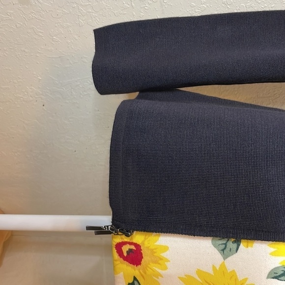 Land's End ~ XS ~ NWT ~ Knit Sweater with Zipper Front - Picture 6 of 8